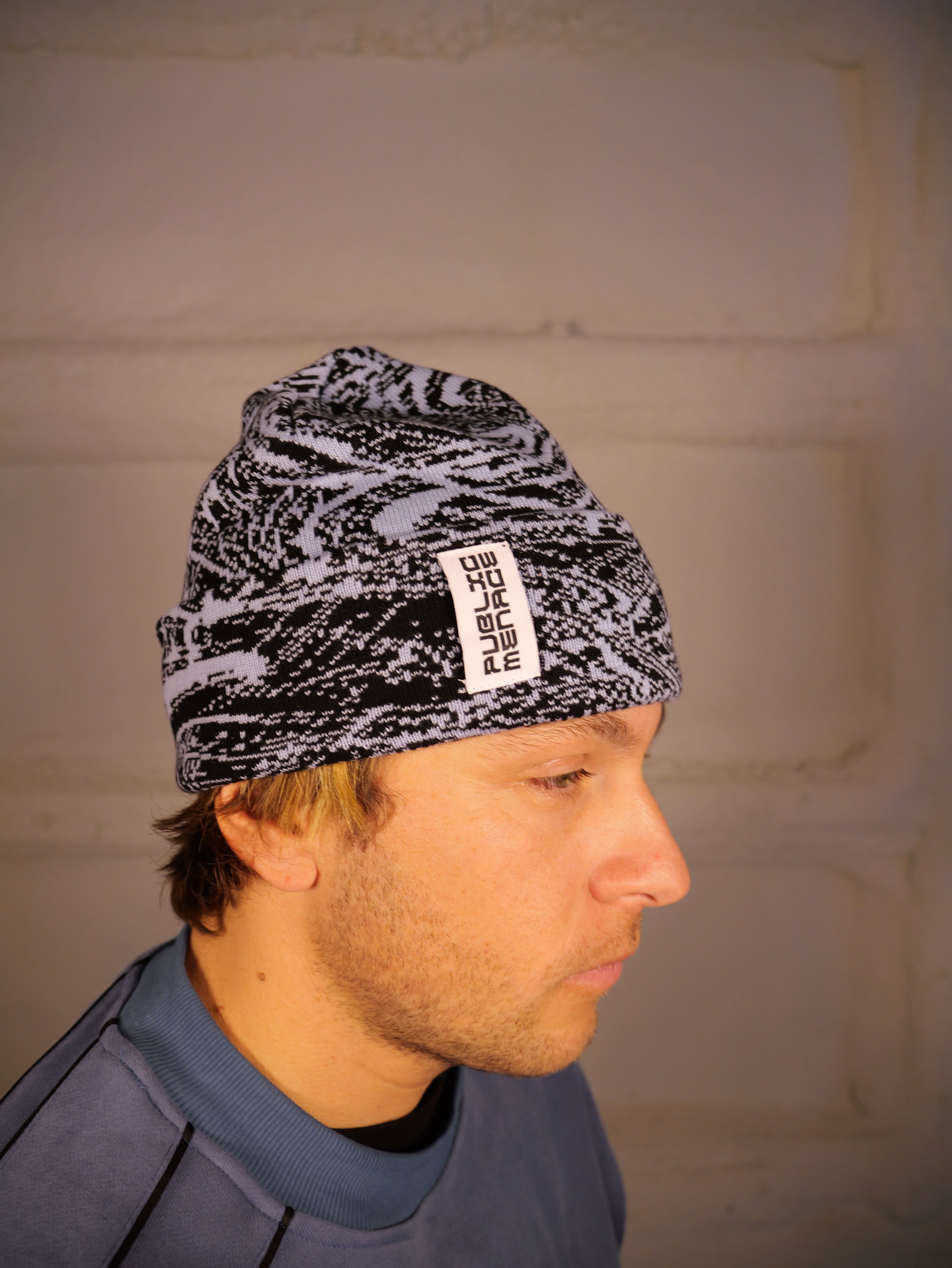 Static Beanie